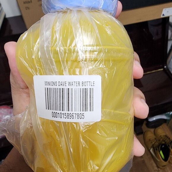 Tupperware Minions Dave Rise of Gru Eco 12oz Flip Top Kids Water Bottle NEW - Picture 3 of 5